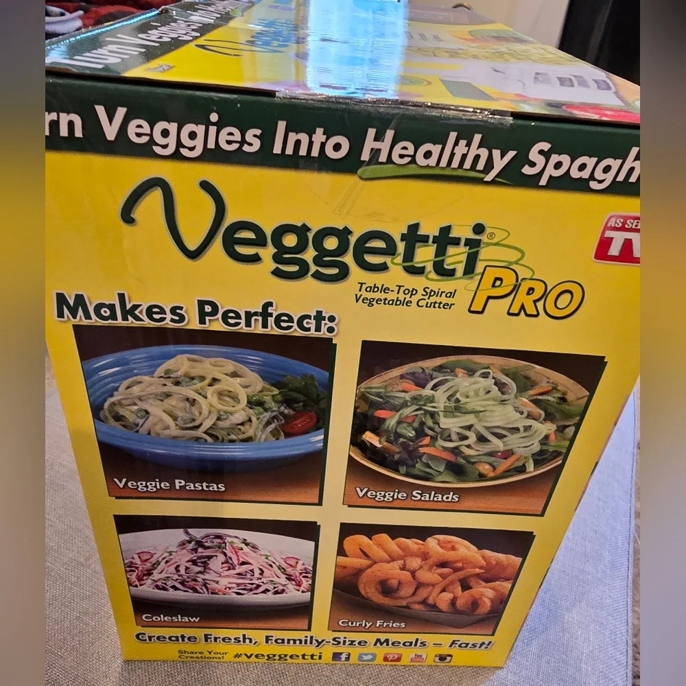 Veggetti Pro Table-Top Spiral Vegetable Cutter EUC